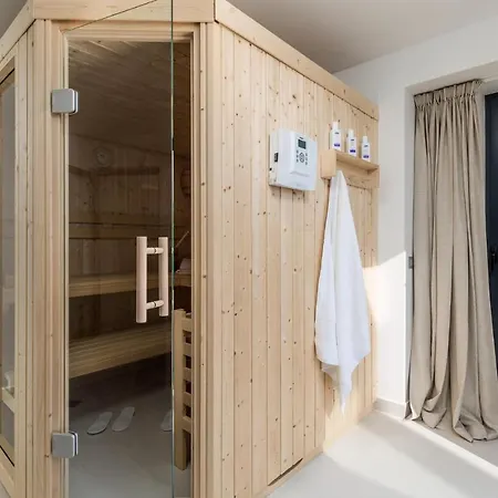 Awesome In With Sauna *